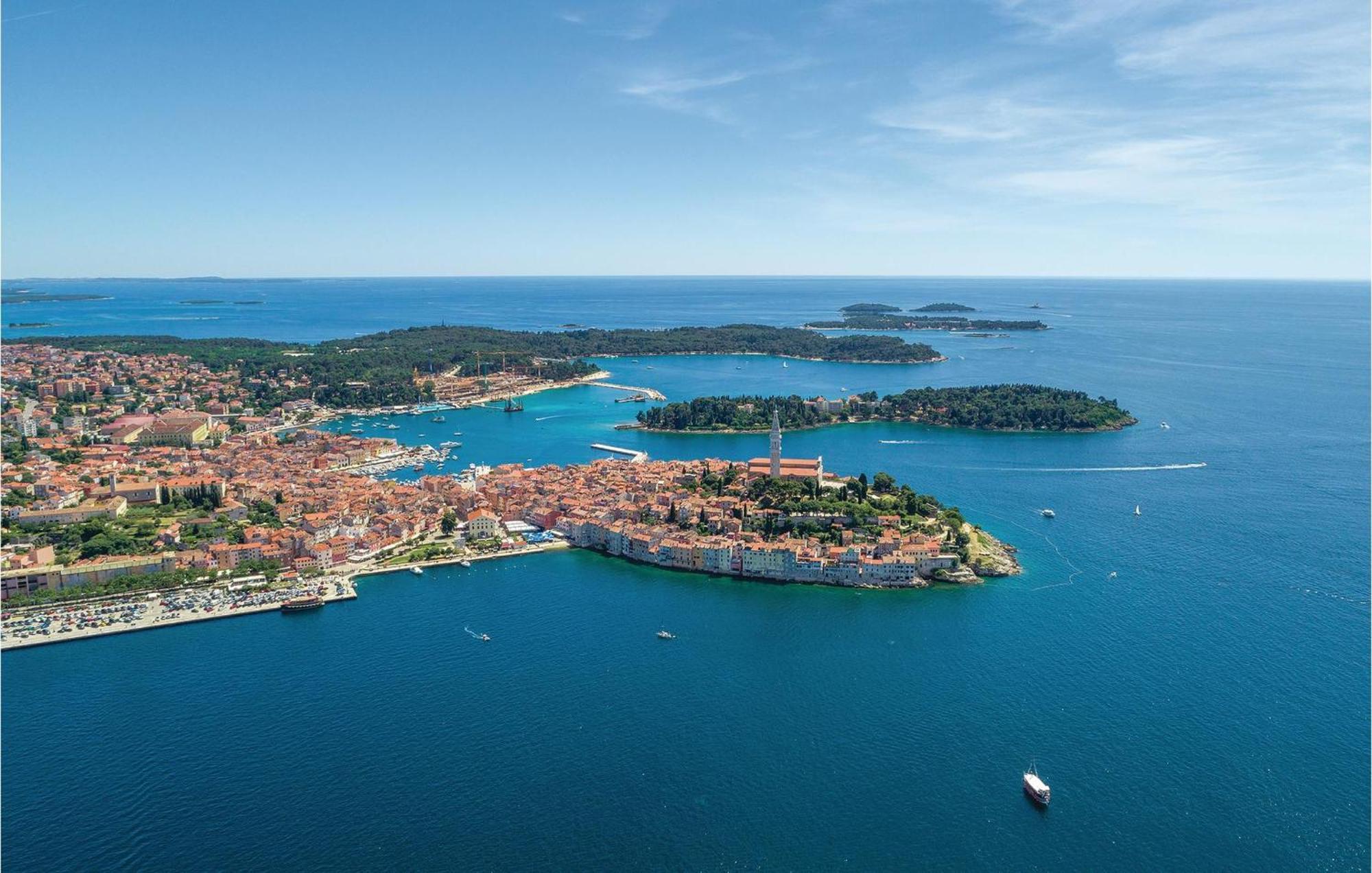 Stunning In With Kitchen Rovinj